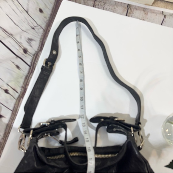 Cynthia Rowley Large Black Leather Slouchy Shoulder Bag with Quilted Zip Detail - Picture 10 of 14